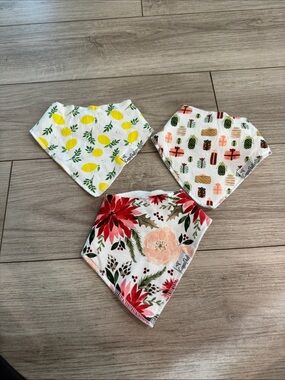 Copper Pearl Baby Banana Drool Bob Bundle - Floral, lemon and Christmas